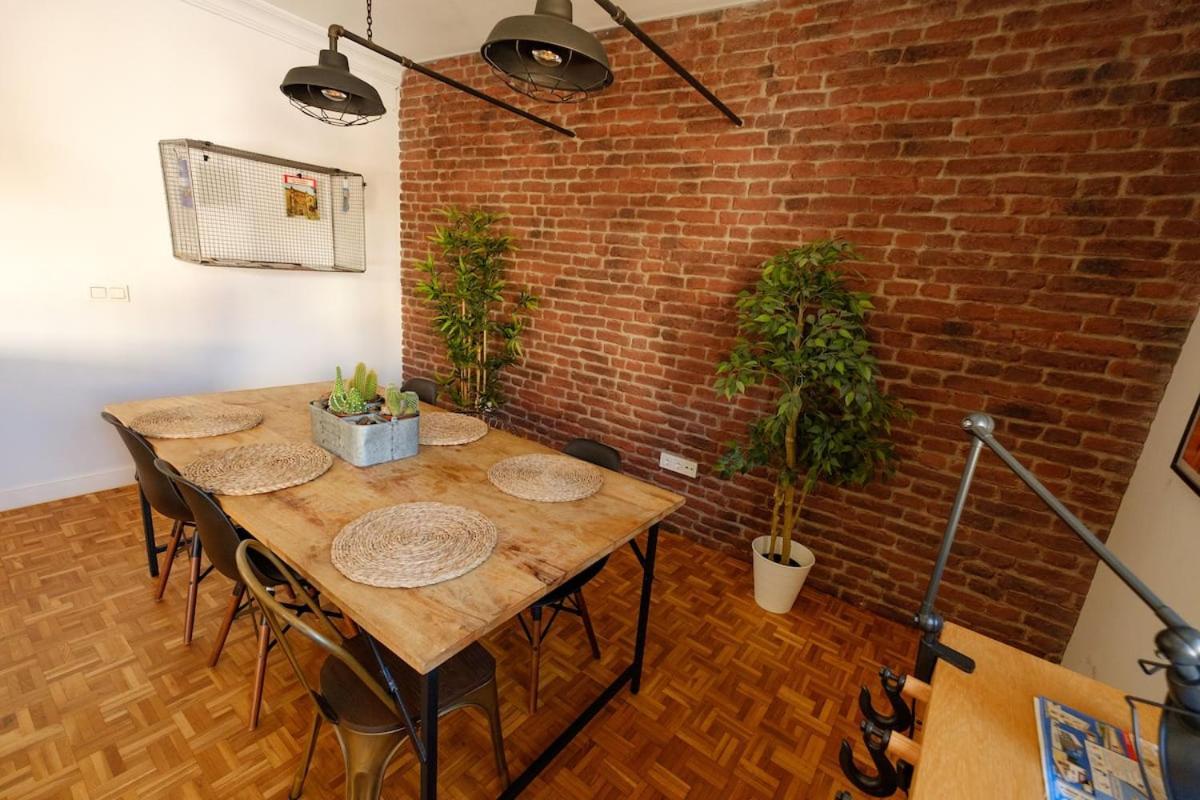 Lifehouse Cathedral * Free Parking* Superiorwifi* Apartment Алмерия Екстериор снимка